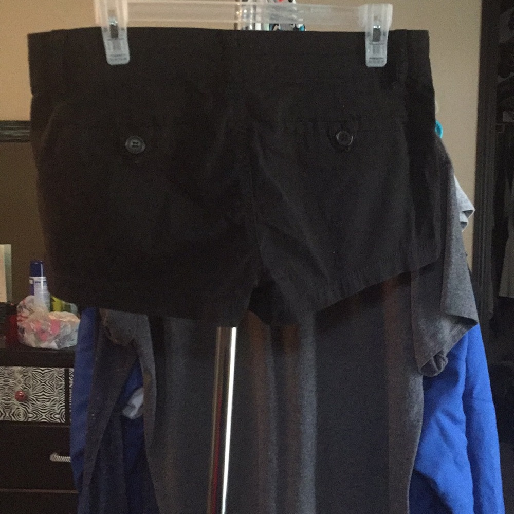 Shorts - Picture 2 of 3